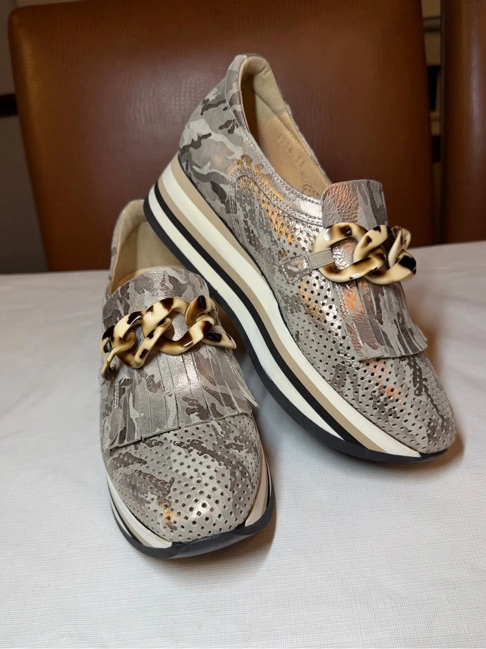 Softwaves Cadie Metallic Camo Platform Sneaker Loafer 38 US 7.5 8 NWOB